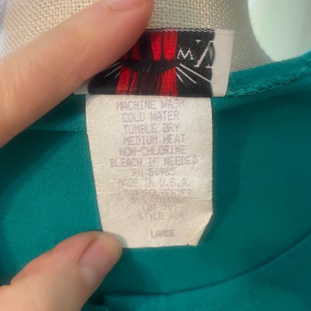 Turquoise Vintage Top with Shoulder Tops - Picture 8 of 9
